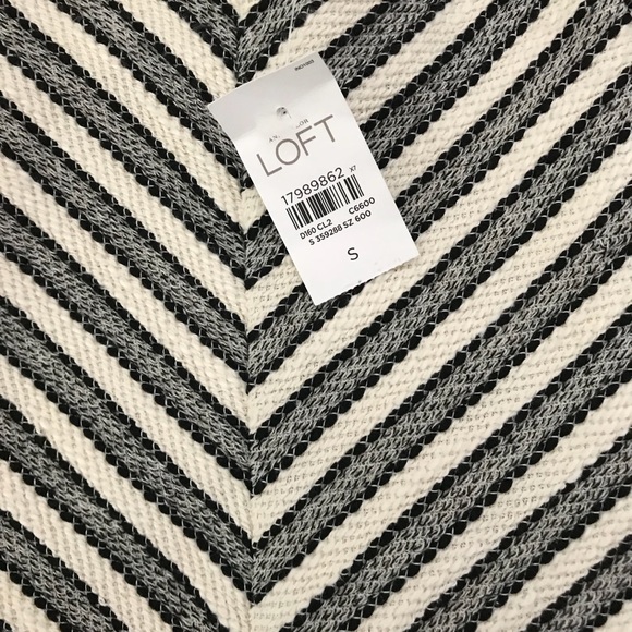 Loft Skirt - Picture 2 of 3